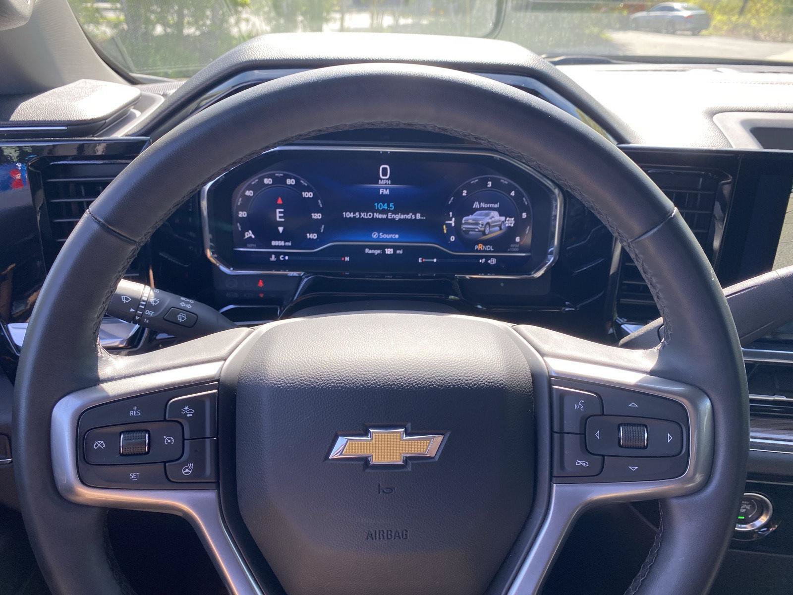 Used 2024 Chevrolet Silverado 1500 LT AWD/4WD image 24