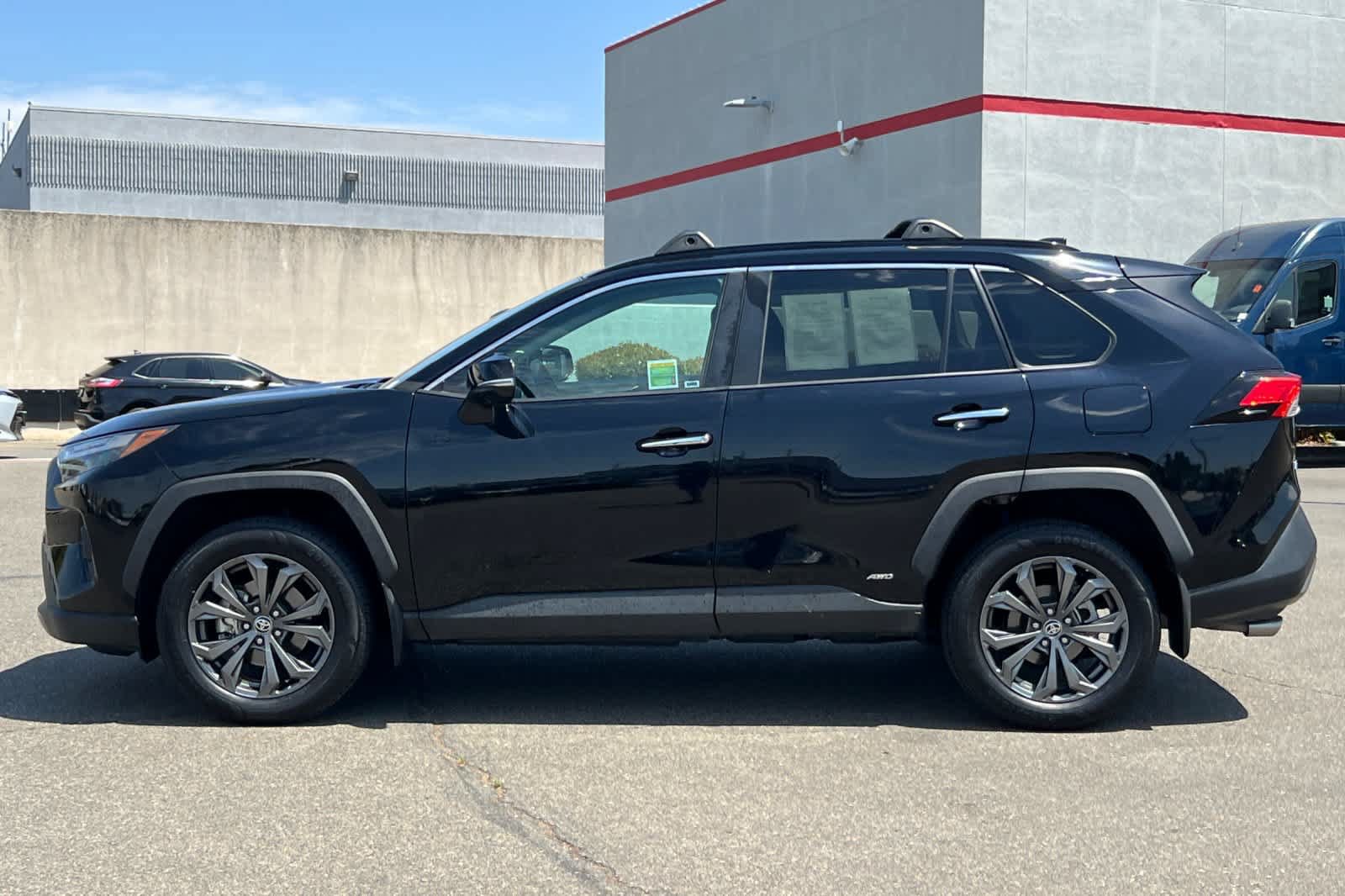 Used 2023 Toyota RAV4 Limited AWD/4WD image 9