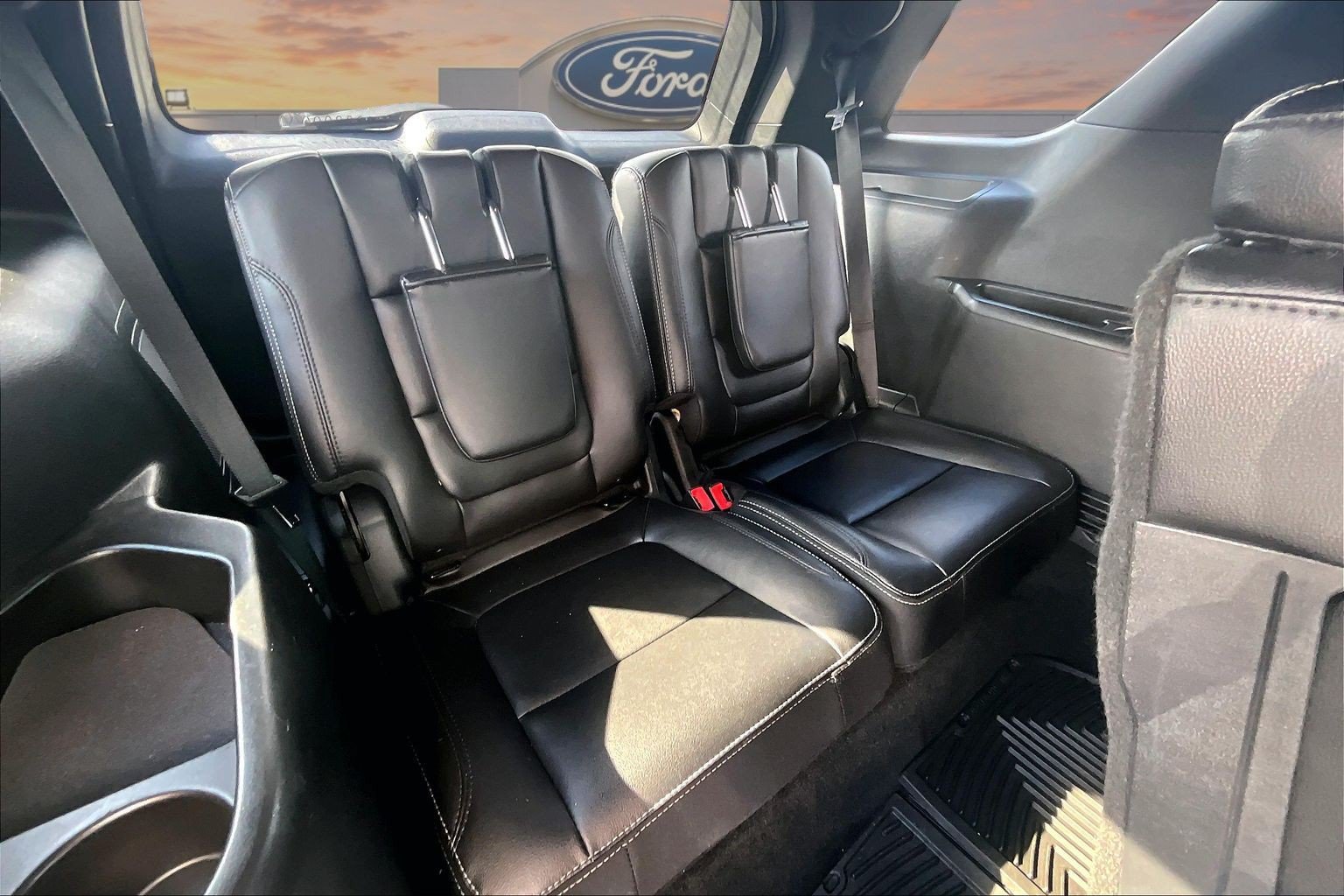 Used 2017 Ford Explorer Limited FWD image 25