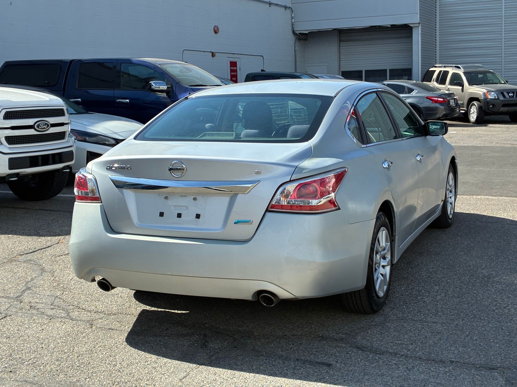 Used 2014 Nissan Altima 2.5 S FWD image 3