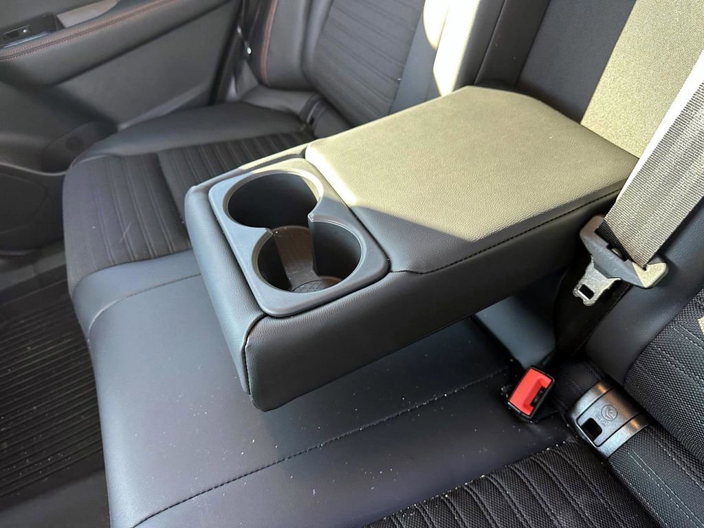 Certified 2025 Nissan Rogue SV image 12