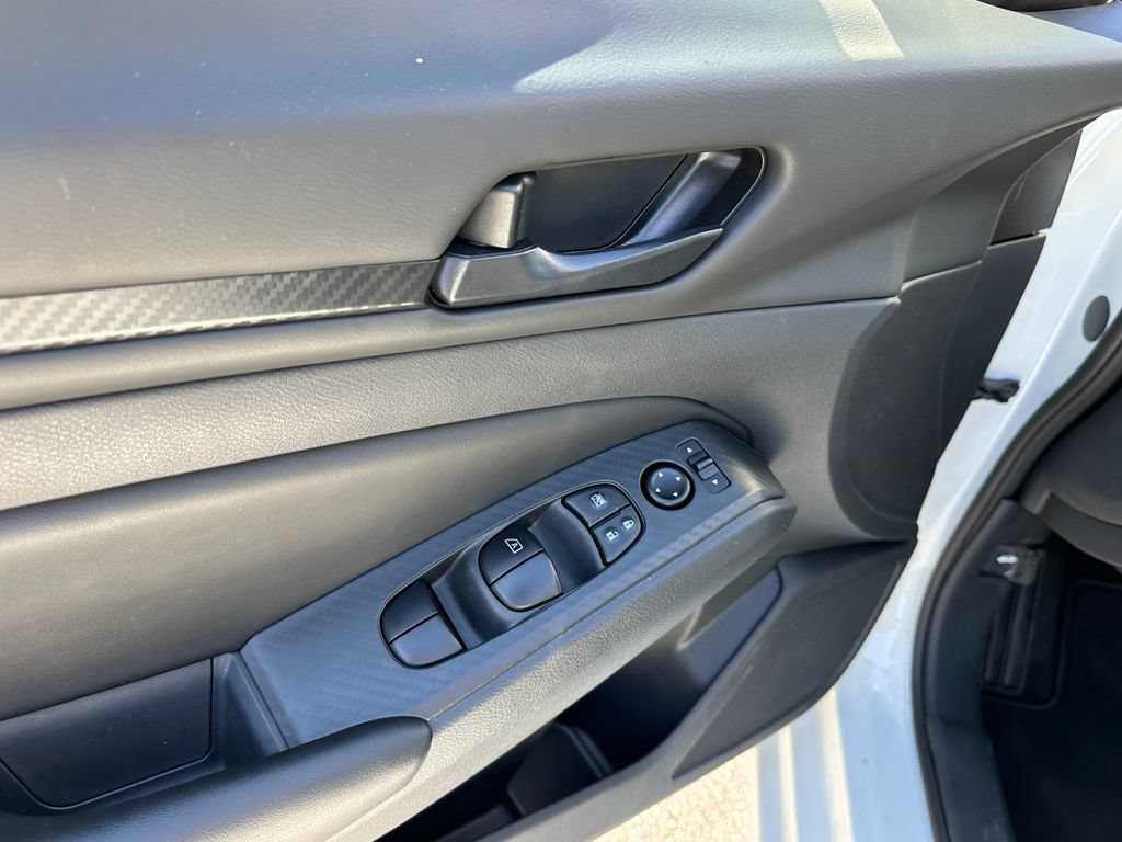 Used 2025 Nissan Altima 2.5 S FWD image 21