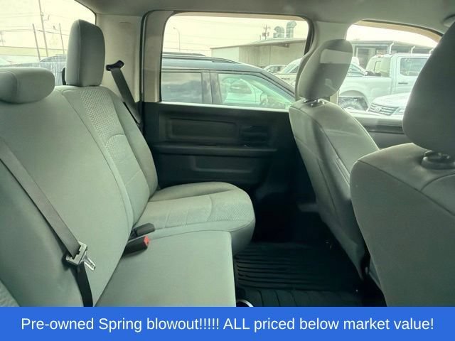 Used 2018 RAM 3500 Tradesman w/ Chrome Appearance Group AWD/4WD image 17