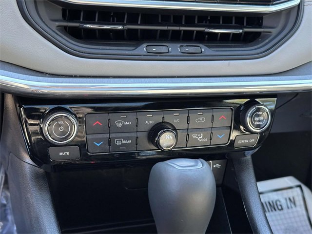 Certified 2023 Jeep Compass Limited w/ Sun and Sound Group image 33