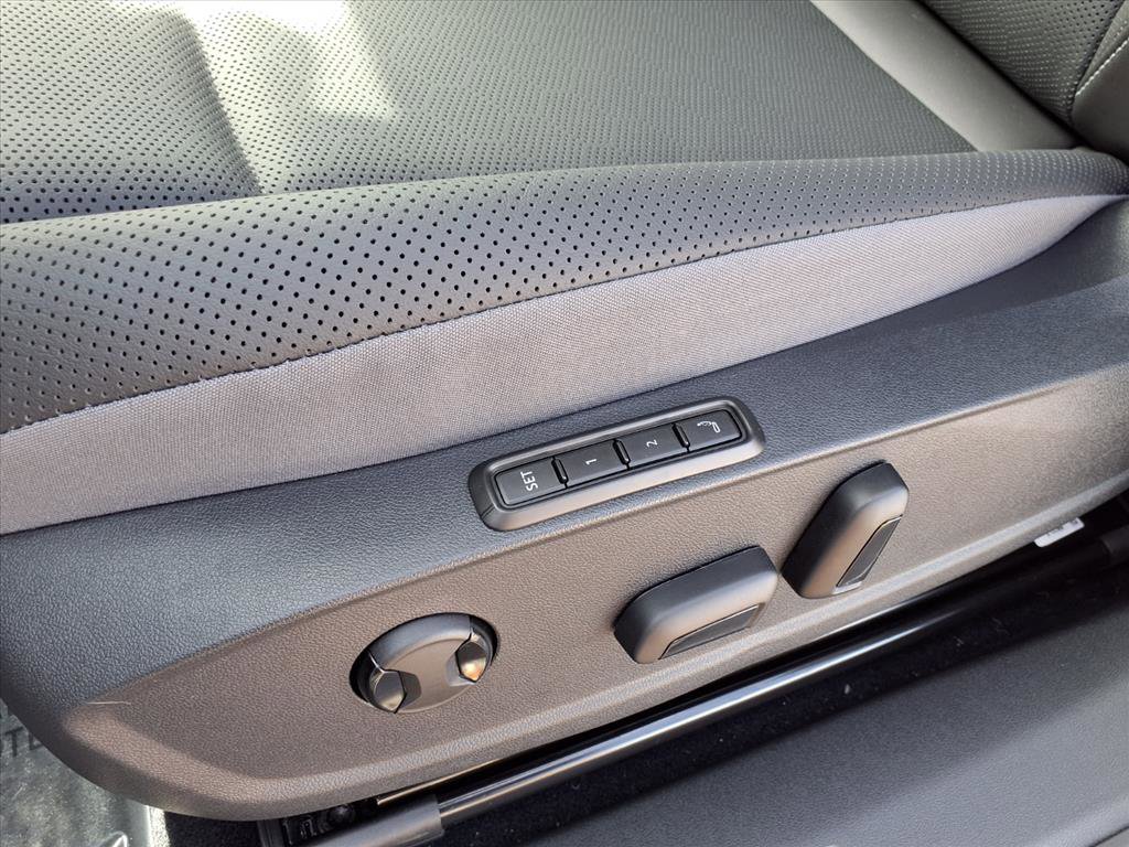 New 2026 Volkswagen ID.4 Pro S image 10