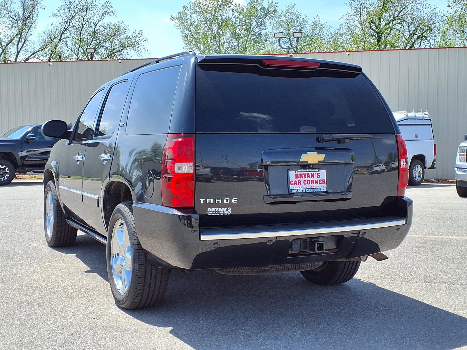 Used 2012 Chevrolet Tahoe LTZ image 3