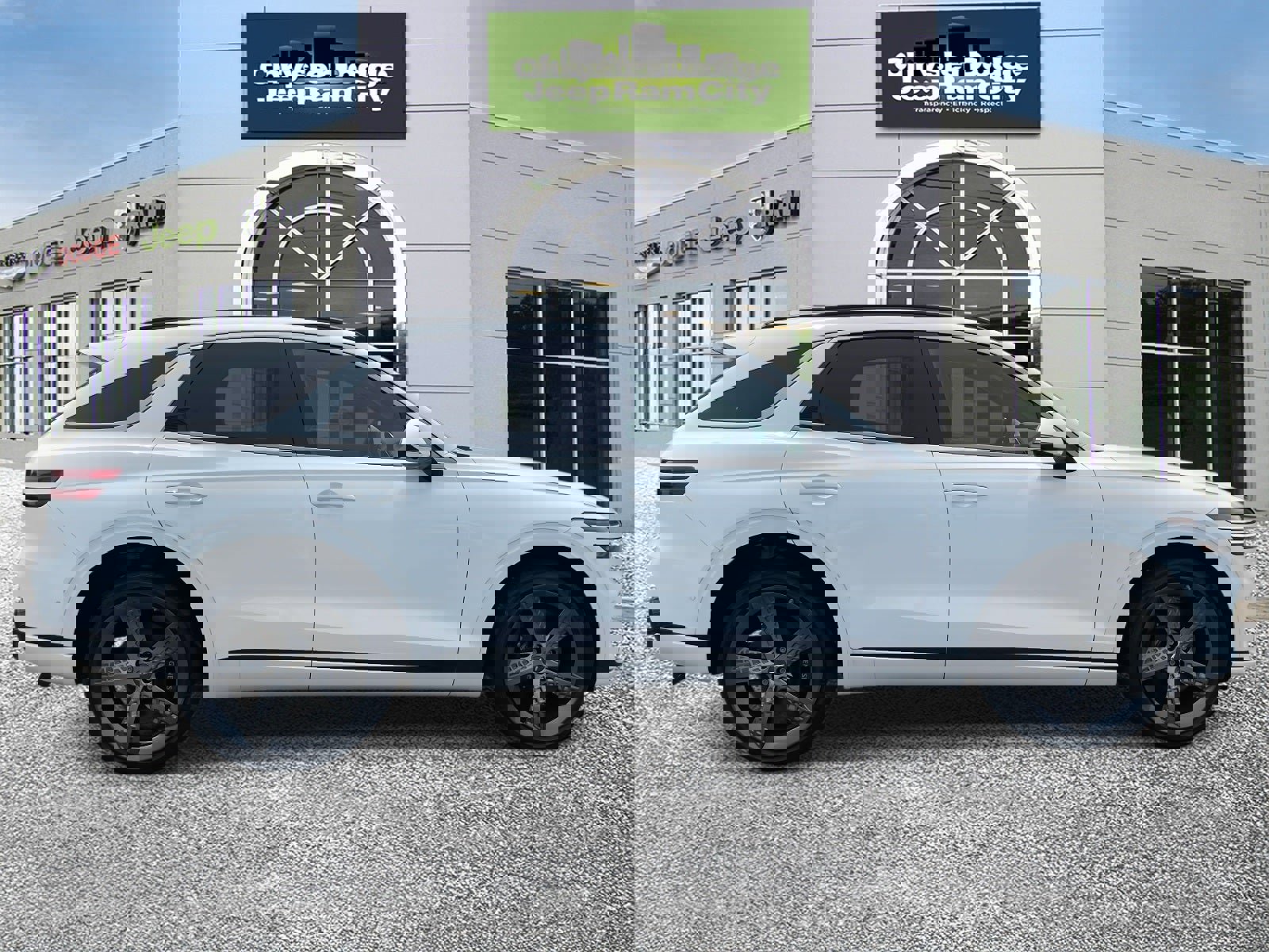 Used 2025 Genesis GV70 3.5T Sport w/ Sport Advanced Package image 5