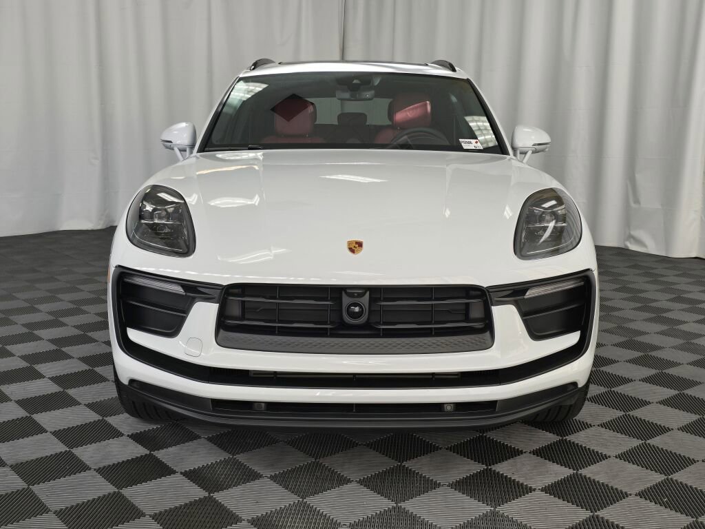 New 2026 Porsche Macan image 10