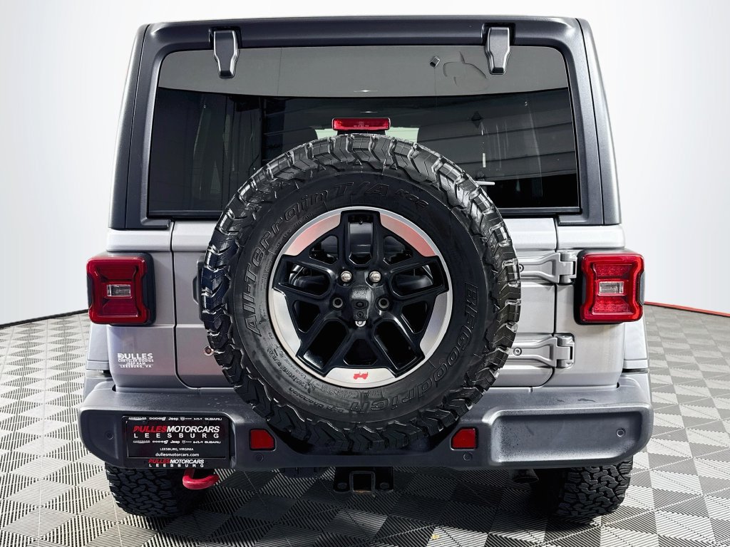Used 2018 Jeep Wrangler Unlimited Rubicon w/ LED Lighting Group AWD/4WD image 6