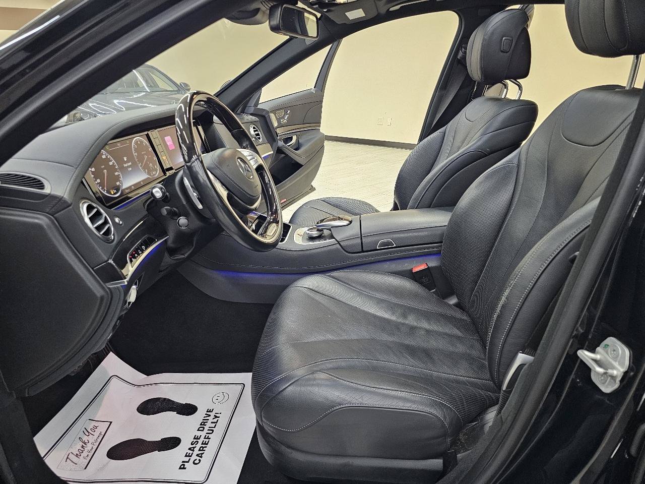 Used 2017 Mercedes-Benz S 550 Sedan image 19