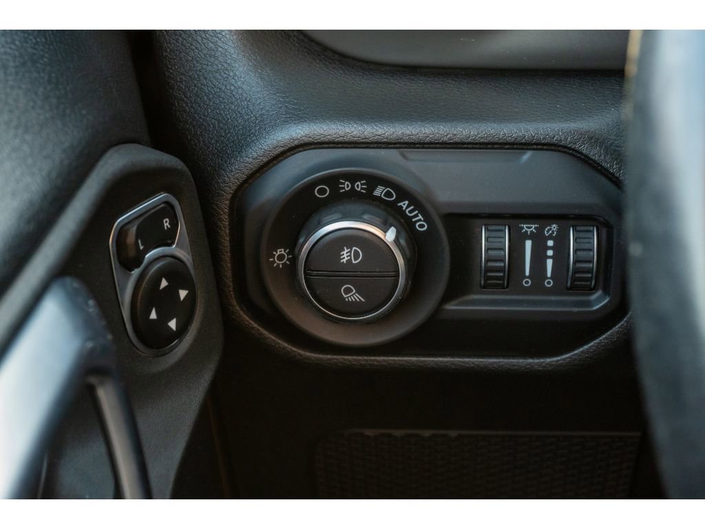 Used 2020 Jeep Gladiator Sport w/ Quick Order Package 24S image 26