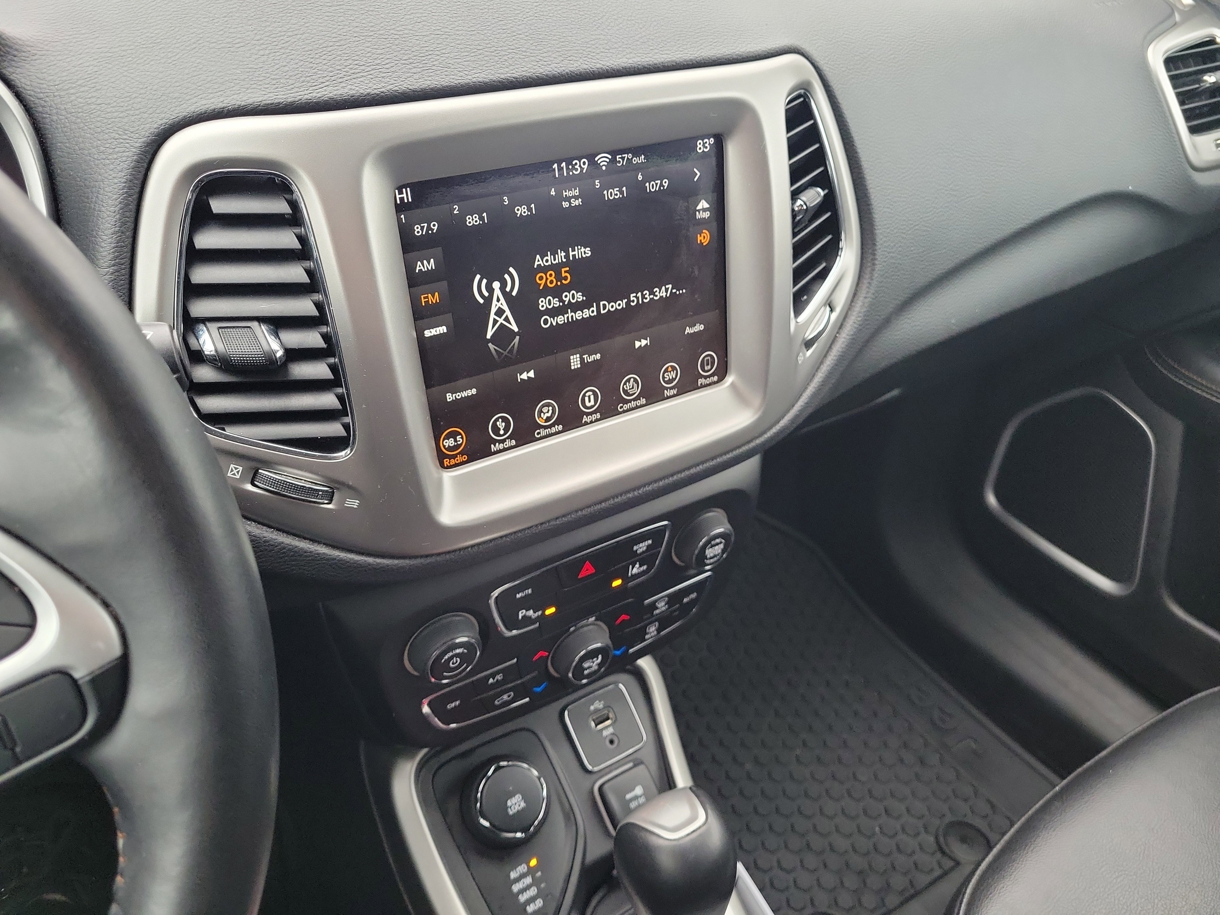 Used 2018 Jeep Compass Latitude w/ Popular Equipment Group AWD/4WD image 28