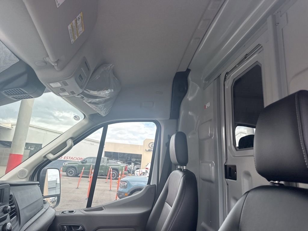 Used 2024 Ford Transit 250 148 Medium Roof w/ Load Area Protection Package RWD image 10