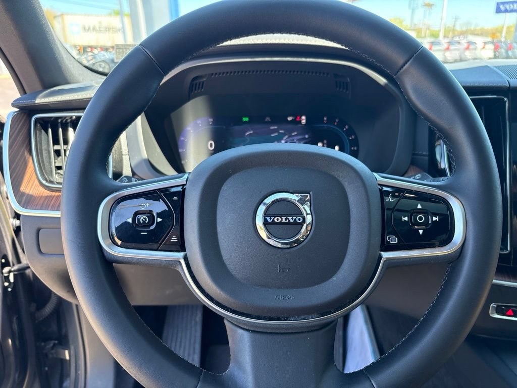 Certified 2023 Volvo XC60 B6 Ultimate AWD/4WD image 21