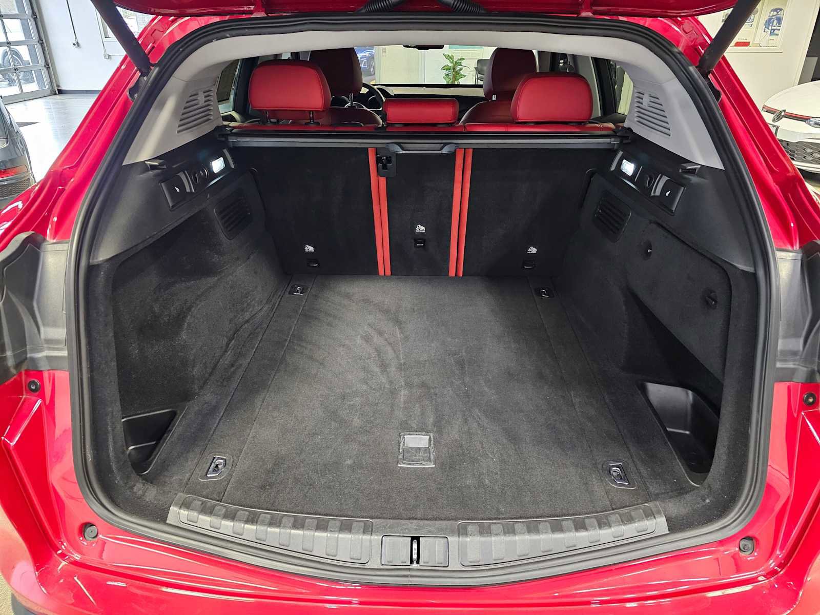 Used 2019 Alfa Romeo Stelvio image 16