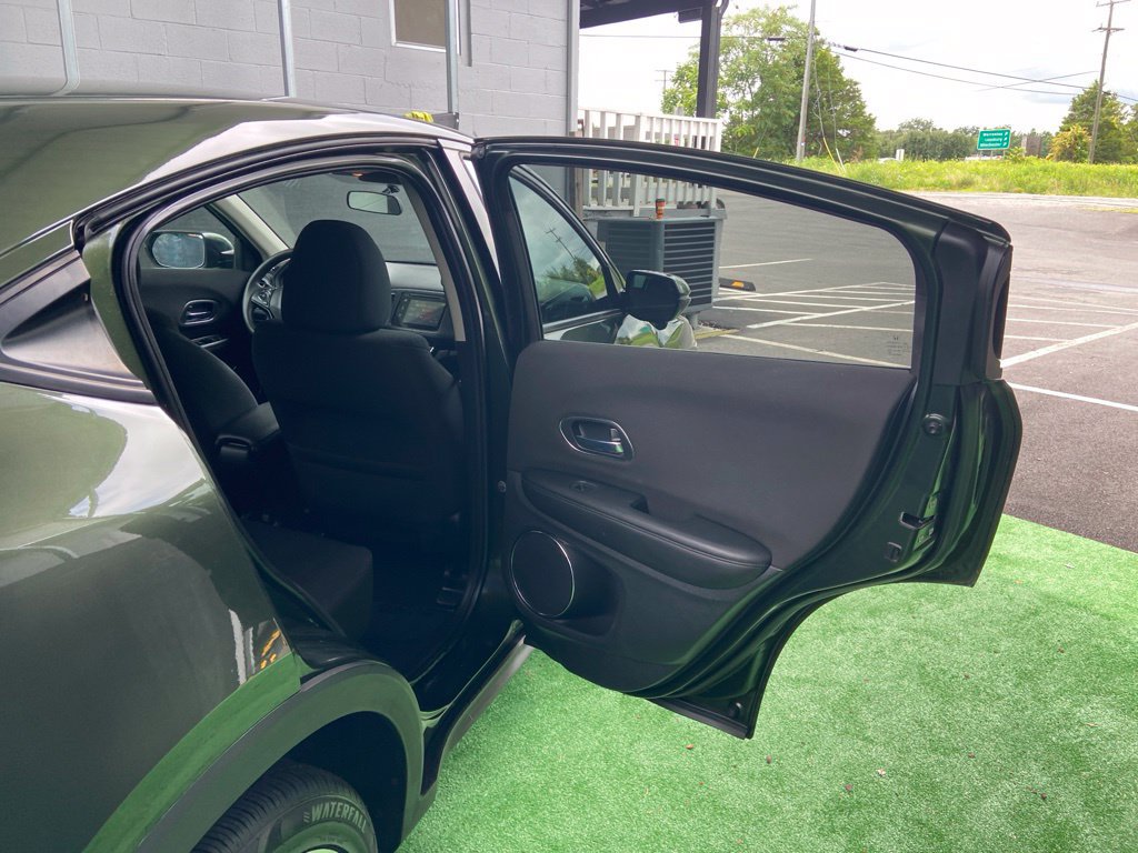 Used 2017 Honda HR-V EX image 40