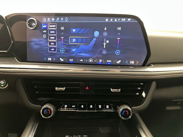 New 2026 Chevrolet Suburban RST w/ RST Capability Package AWD/4WD image 18