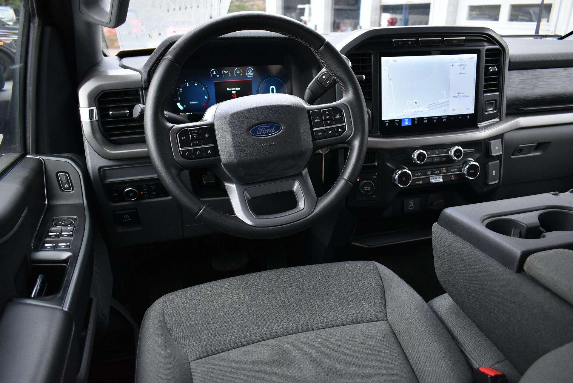 Used 2024 Ford F150 XLT AWD/4WD image 18