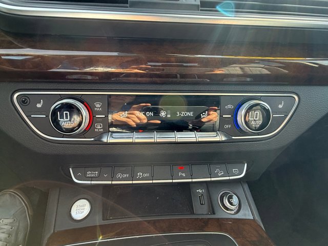 Used 2020 Audi Q5 2.0T Premium Plus w/ Premium Plus Package AWD/4WD image 32