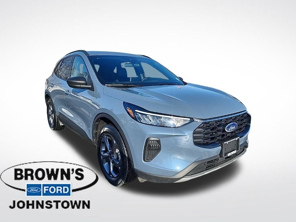 Used 2025 Ford Escape ST-Line image 1