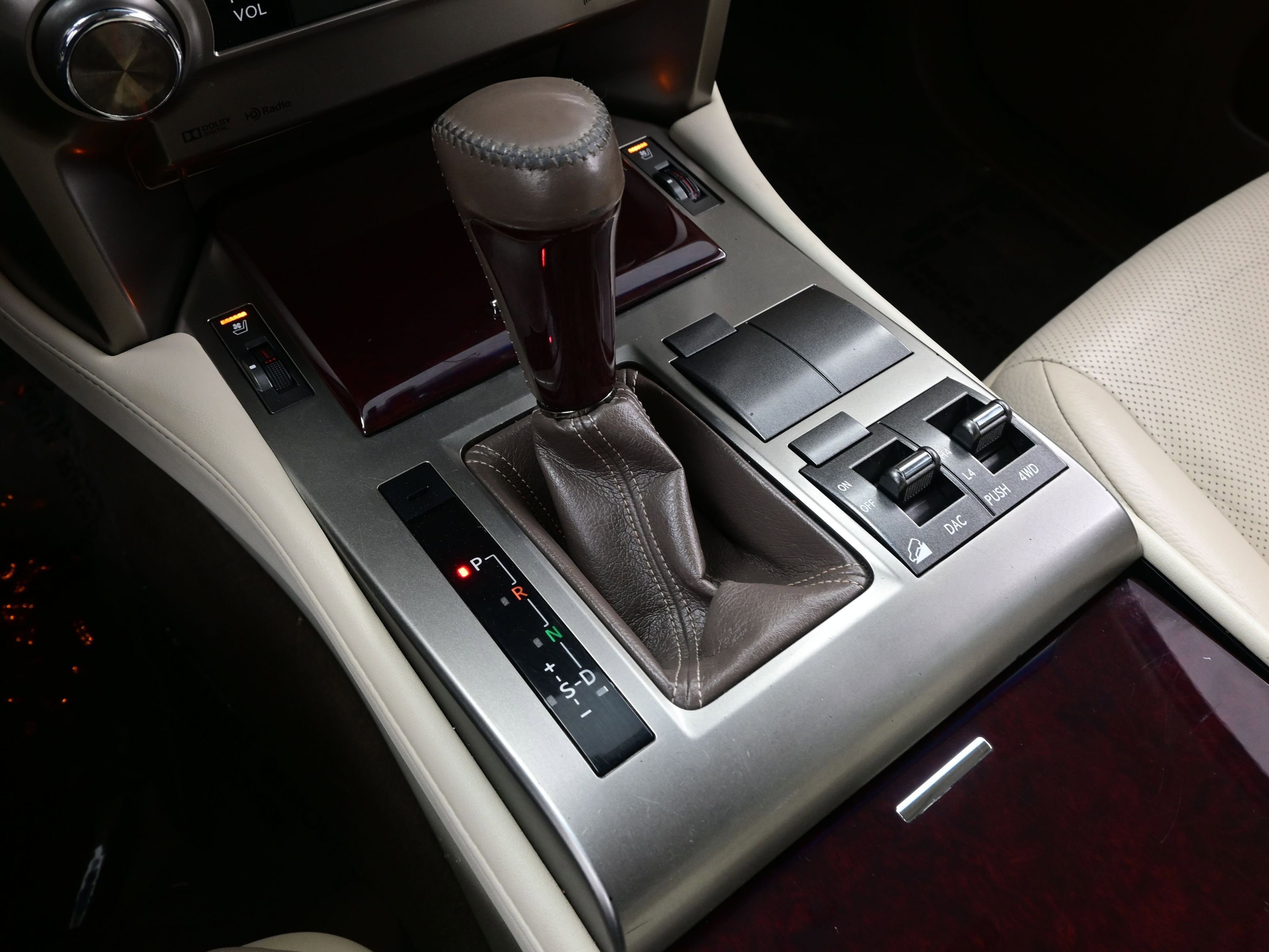 Used 2015 Lexus GX 460 w/ Premium Package image 25