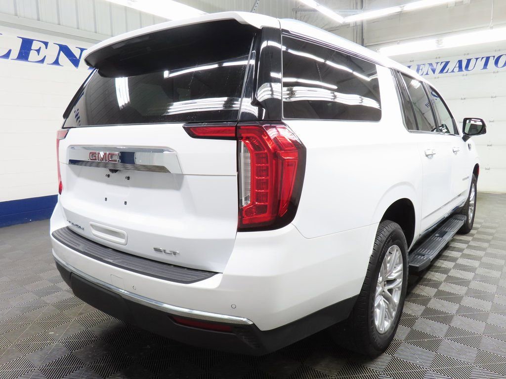 Used 2024 GMC Yukon XL SLT w/ SLT Premium Package image 4
