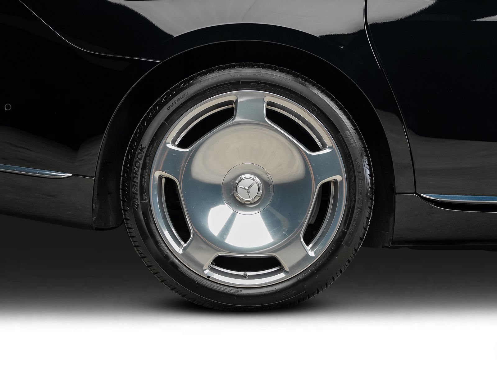 Used 2024 Mercedes-Benz Maybach S 580 4MATIC image 31