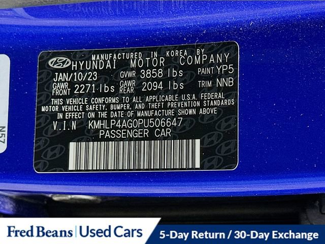 Used 2023 Hyundai Elantra Limited image 35