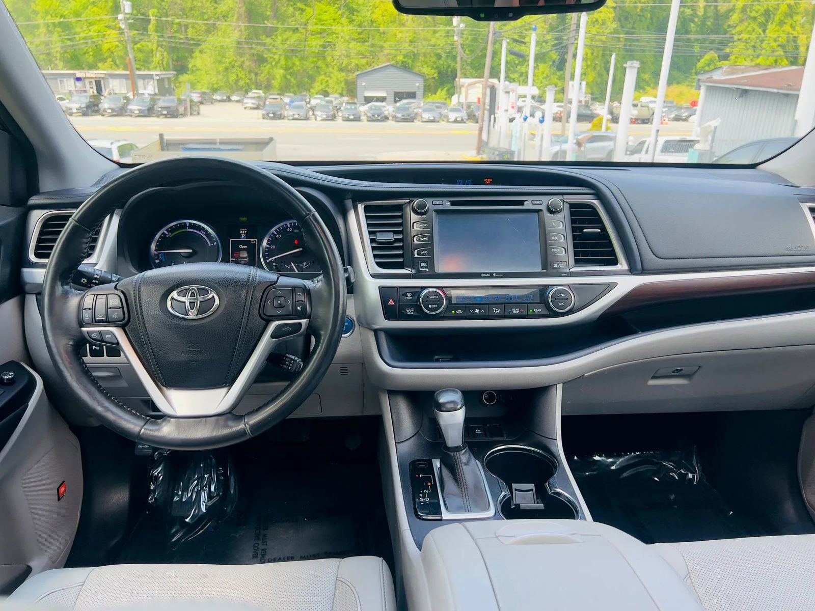 Used 2014 Toyota Highlander Limited Platinum AWD/4WD image 26