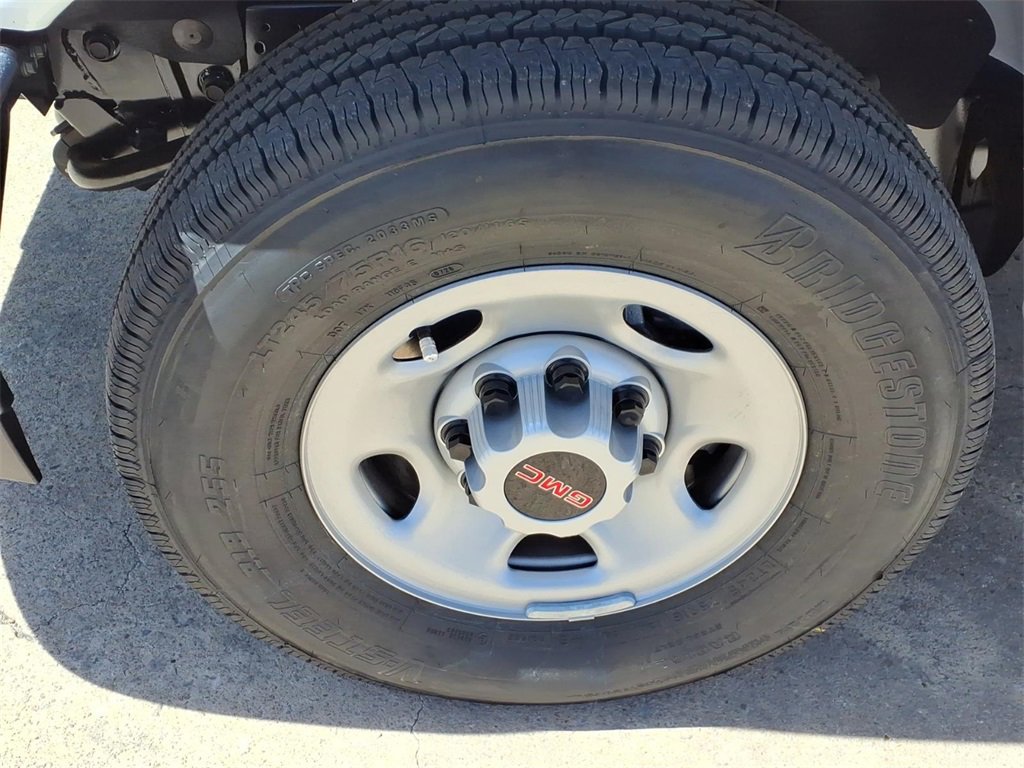 New 2026 GMC Savana 2500 Work Van image 9