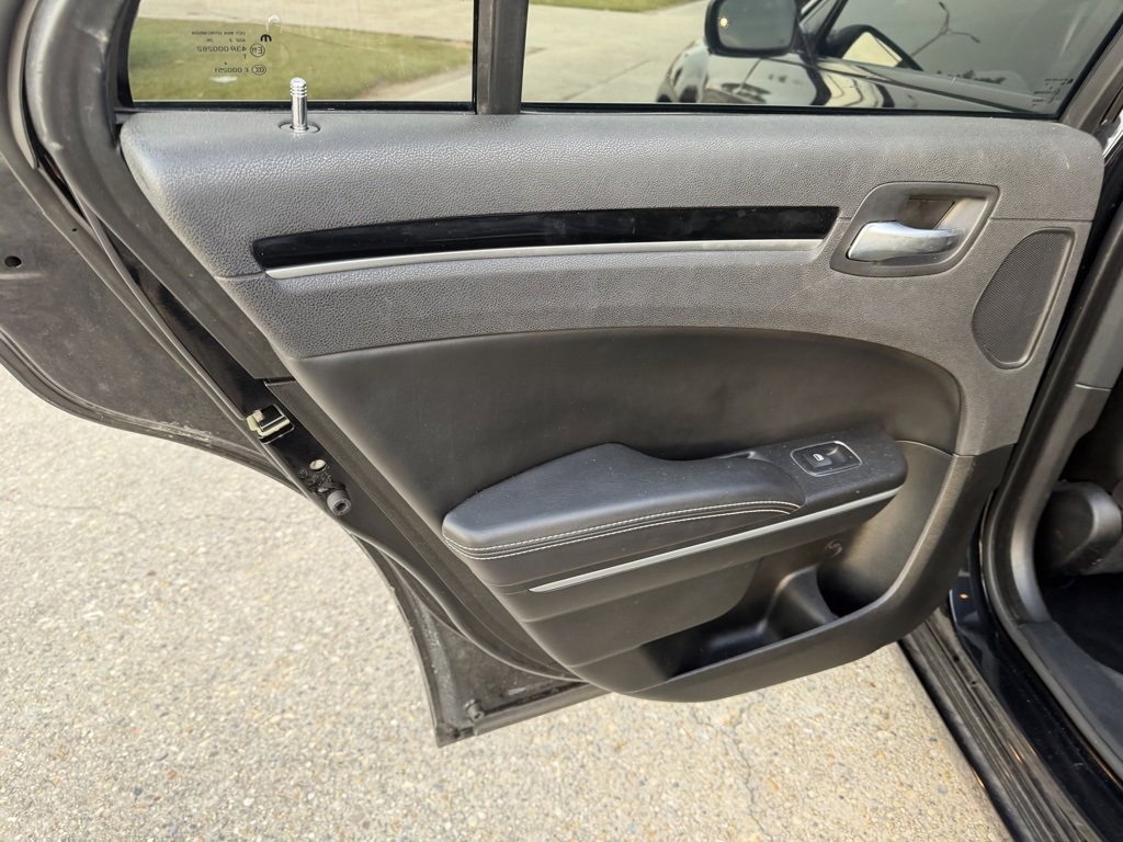 Used 2022 Chrysler 300 S w/ Comfort Group image 13