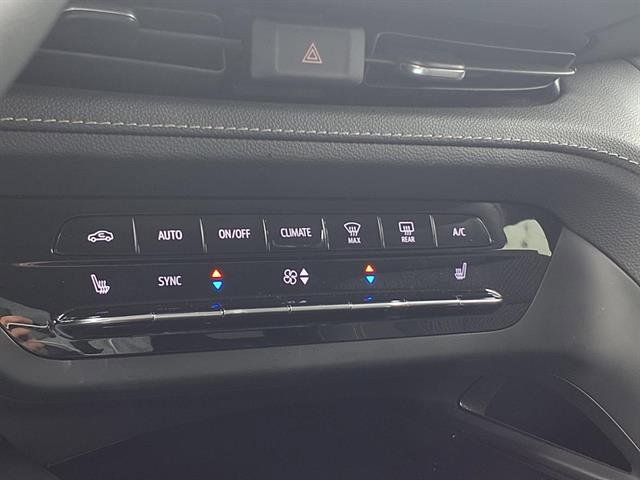 Used 2023 Buick Envision Preferred FWD image 12