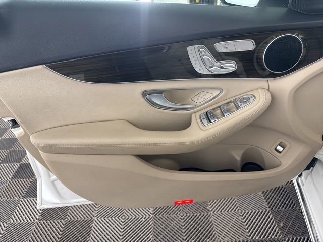 Used 2019 Mercedes-Benz C 300 4MATIC Sedan image 21