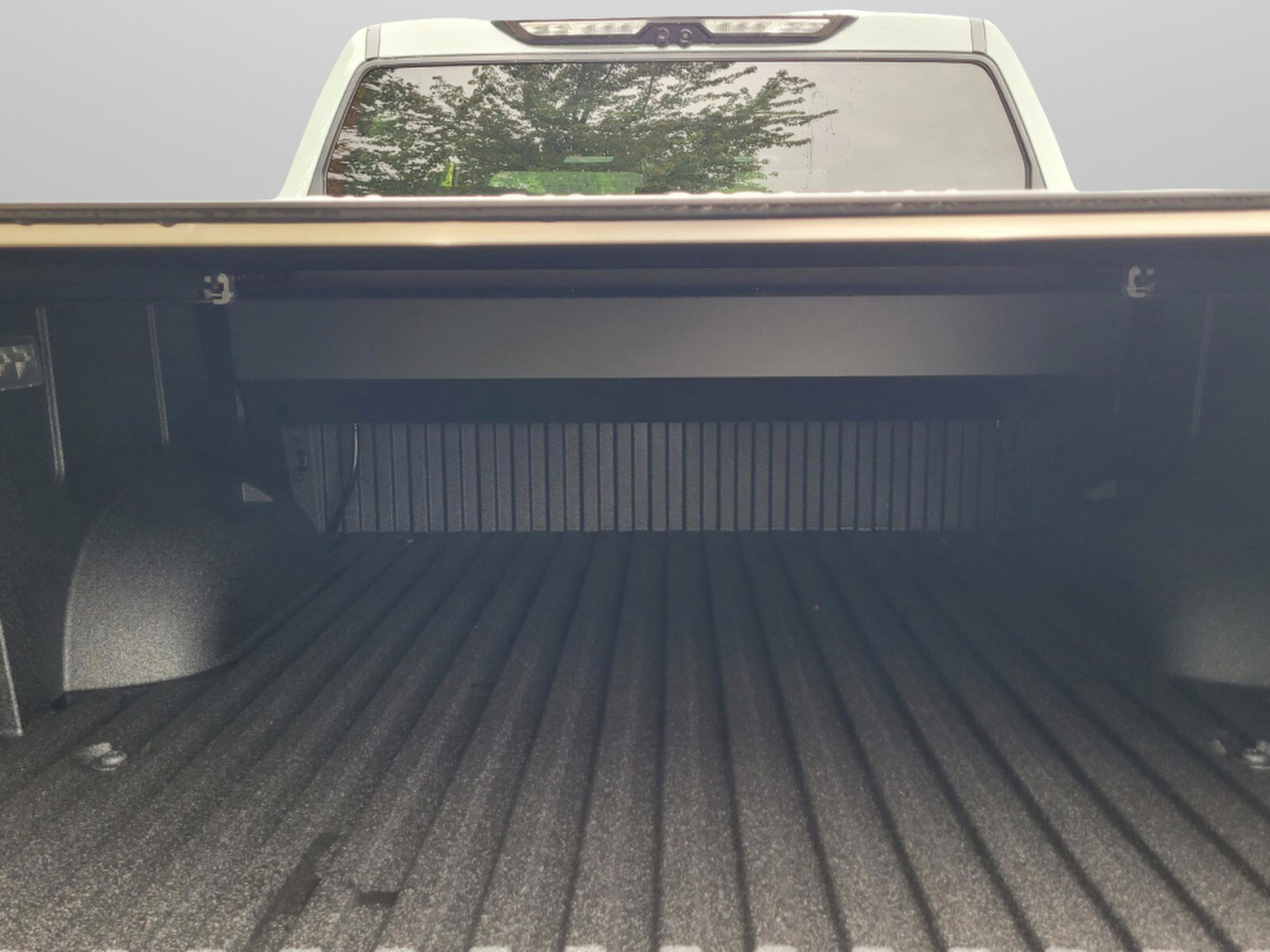 New 2025 Toyota Tundra Platinum image 17