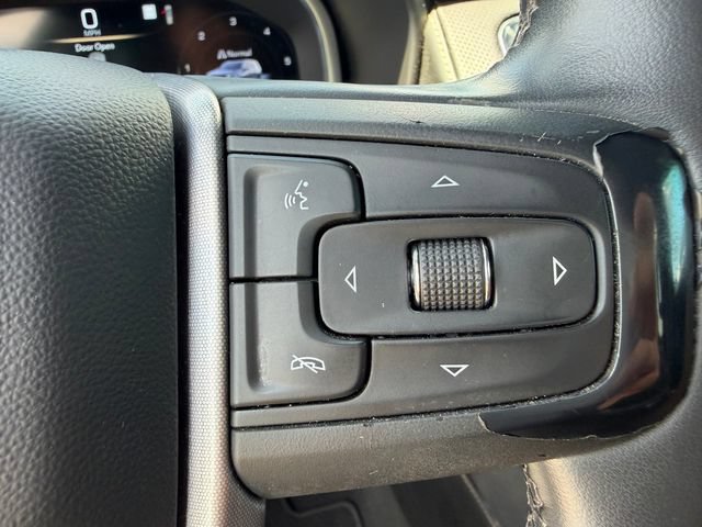 Used 2023 GMC Yukon SLT RWD image 17