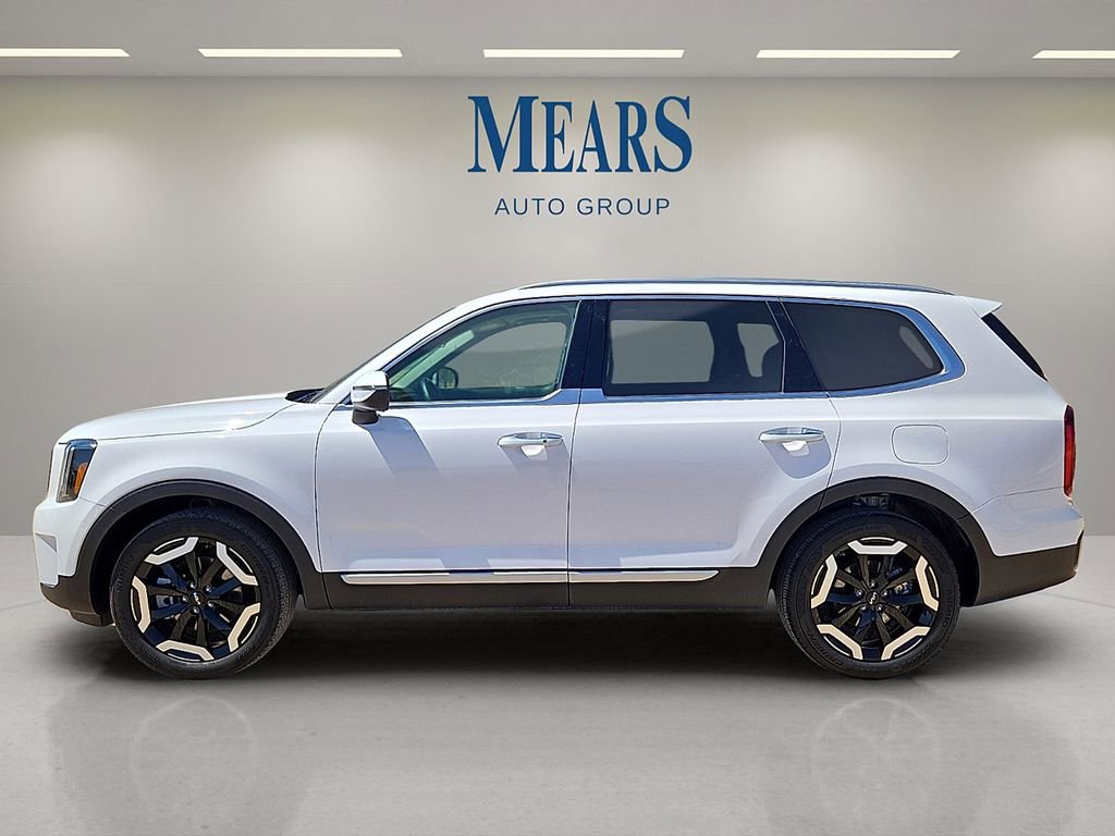 Used 2025 Kia Telluride S FWD image 2