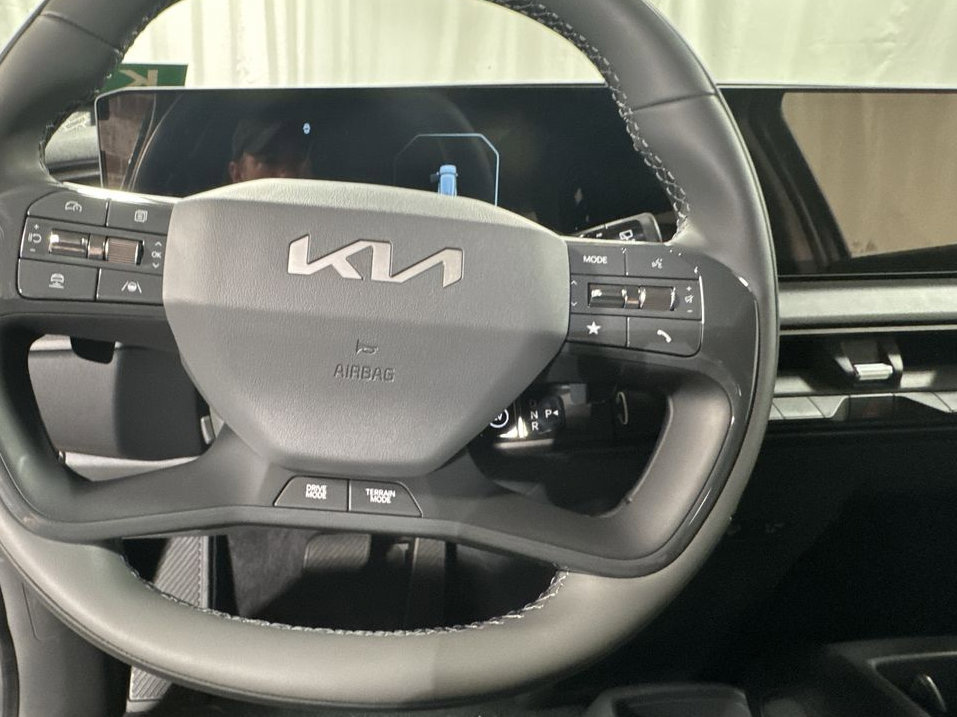 New 2026 Kia EV9 Wind AWD/4WD image 16
