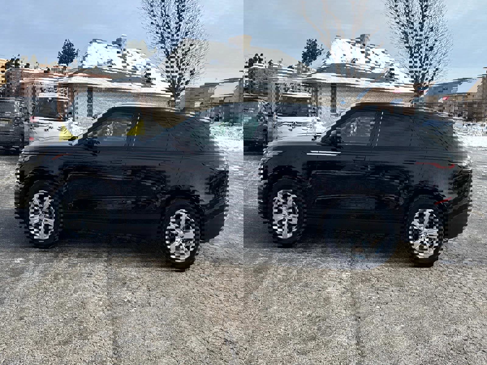 Used 2020 Land Rover Range Rover Velar S image 9