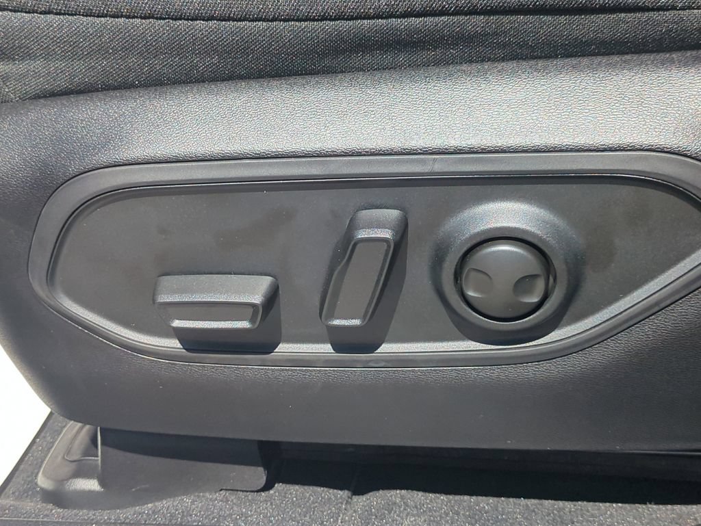 New 2026 Jeep Cherokee Laredo AWD/4WD image 20