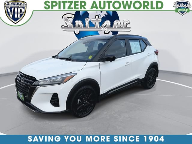 Used 2023 Nissan Kicks SR image 4