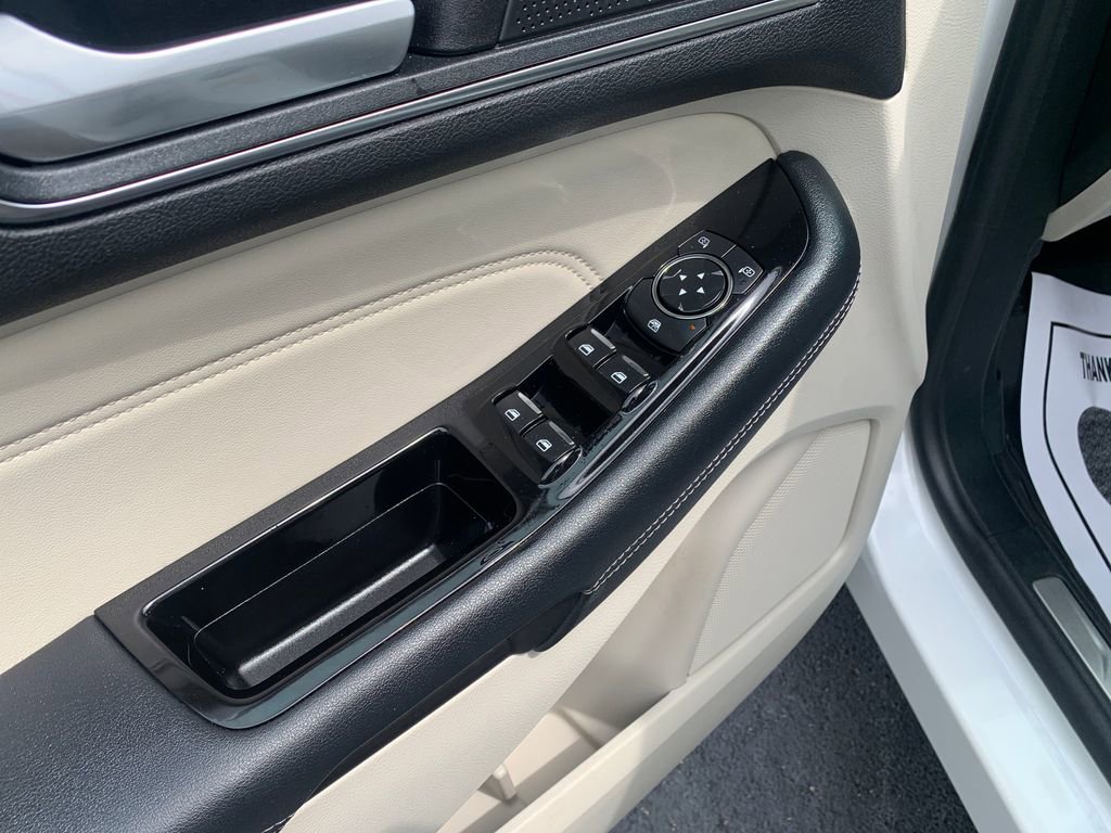 Used 2020 Ford Edge Titanium w/ Equipment Group 301A FWD image 20