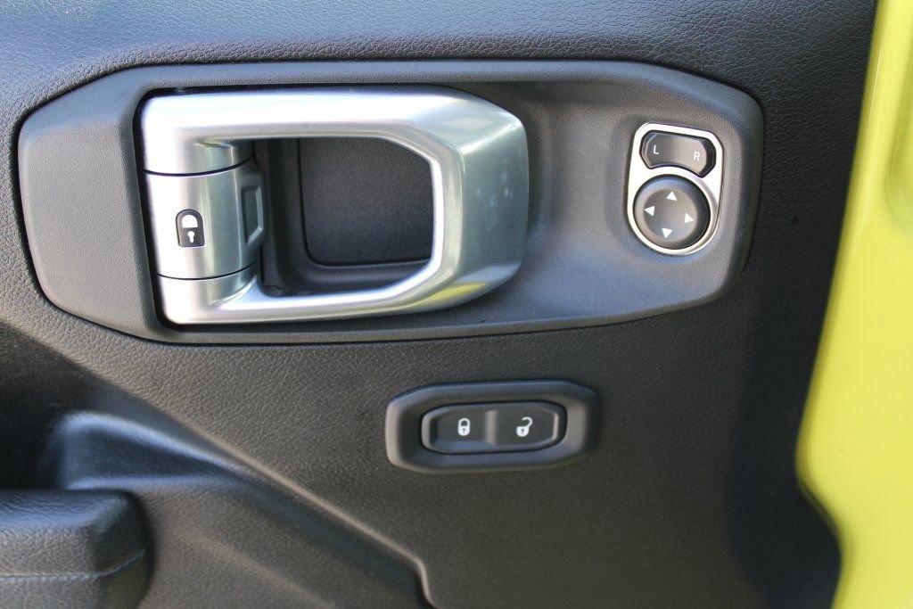 Used 2024 Jeep Gladiator Sport image 10