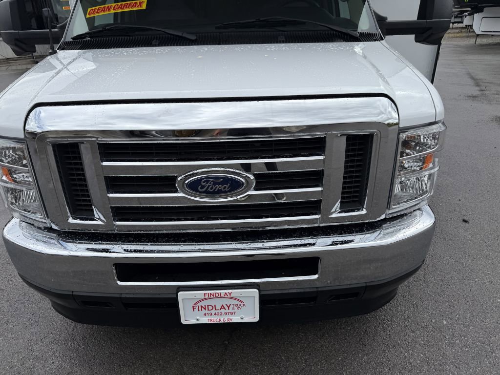 Used 2023 Ford E-450 and Econoline 450 Super Duty w/ Motorhome Prep Package image 5
