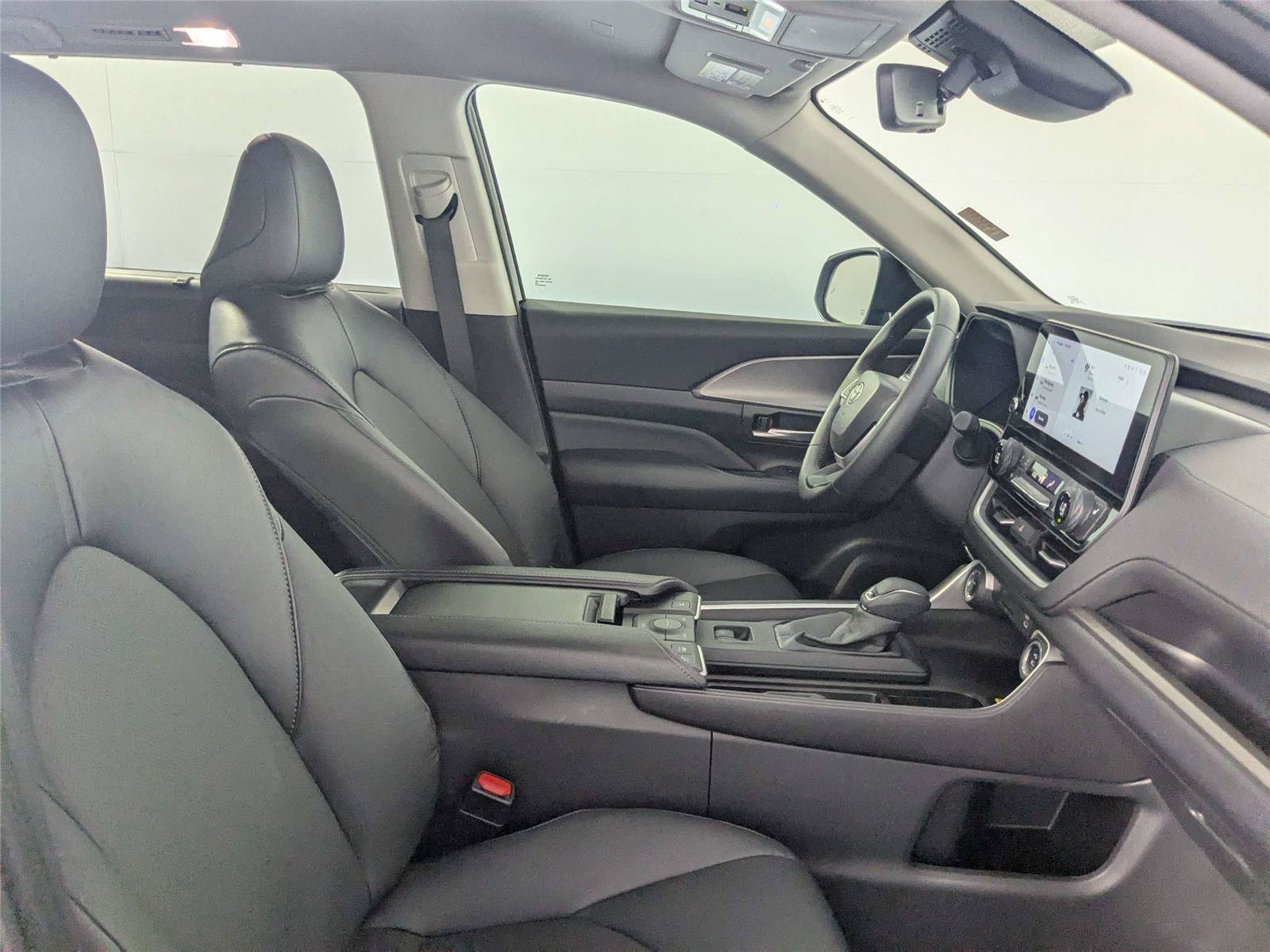 Certified 2025 Toyota Grand Highlander AWD Hybrid image 32