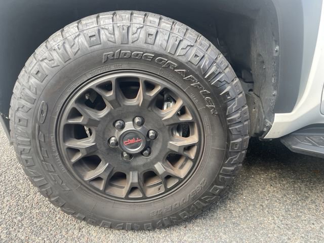 Used 2025 Toyota 4Runner TRD Off-Road AWD/4WD image 10