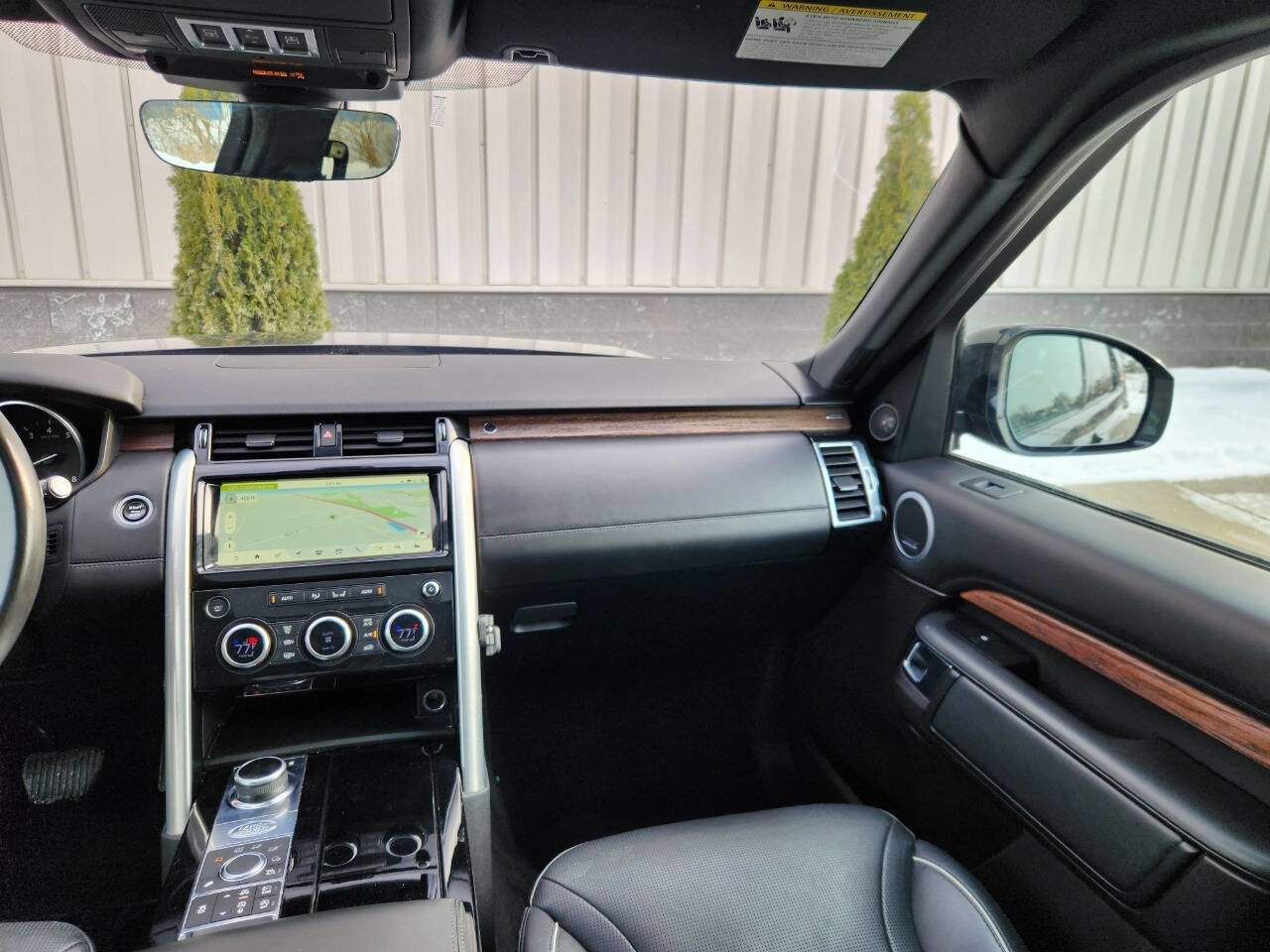 Used 2017 Land Rover Discovery HSE Luxury image 20