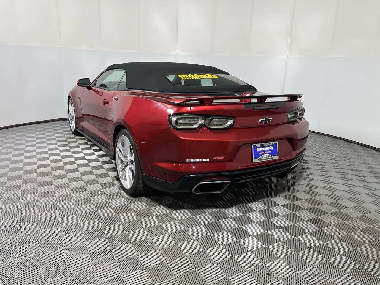 Used 2022 Chevrolet Camaro LT w/ Design Package 2 RWD image 6