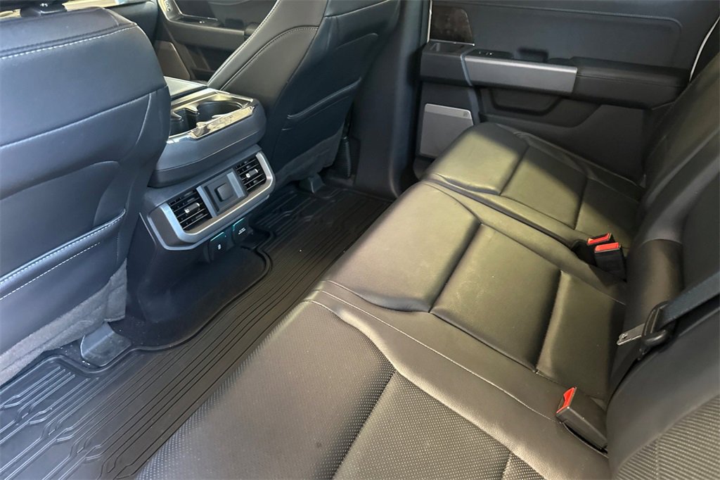 Used 2023 Ford F150 Lariat w/ Trailer Tow Package image 12