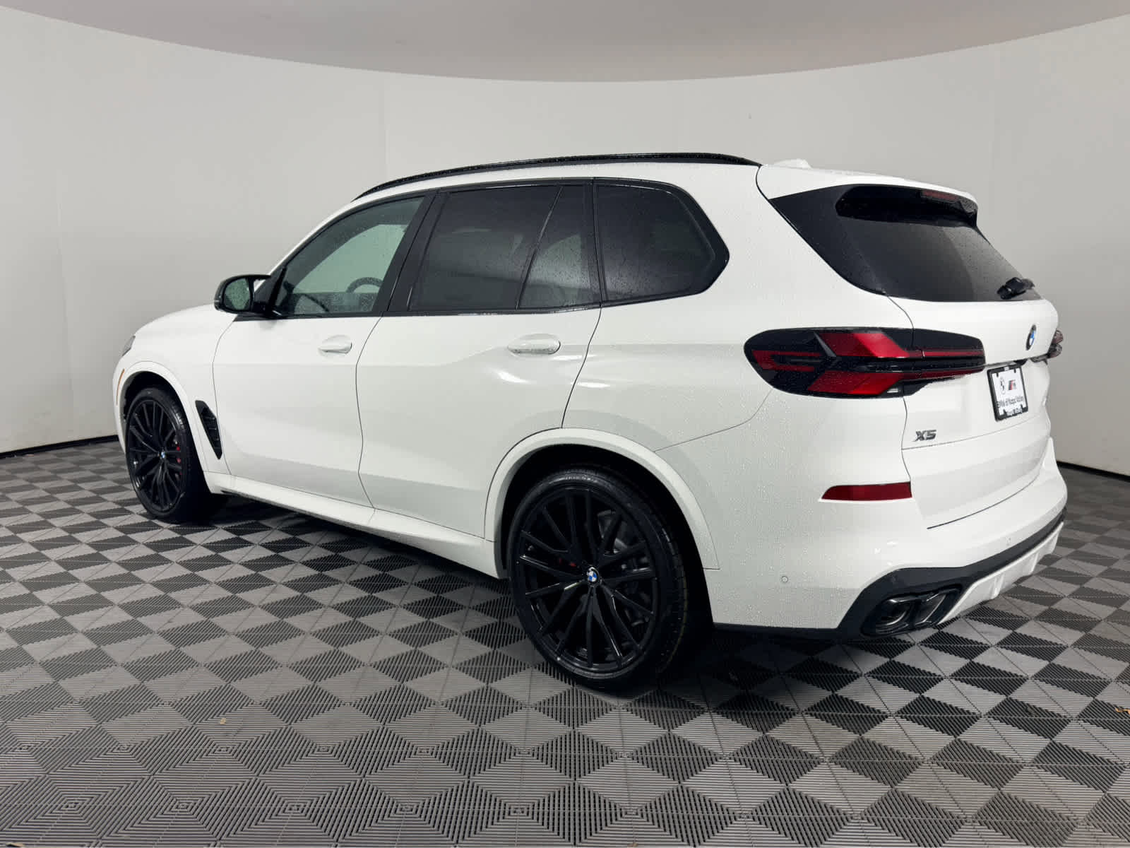 New 2026 BMW X5 M60i AWD/4WD image 5