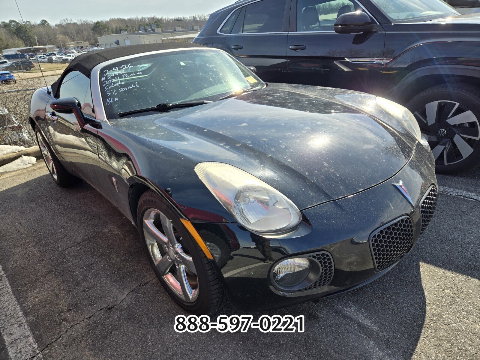 Used 2009 Pontiac Solstice GXP w/ Premium Package image 3